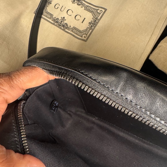 GG Marmont Small Shoulder Bag - Picture 10 of 15